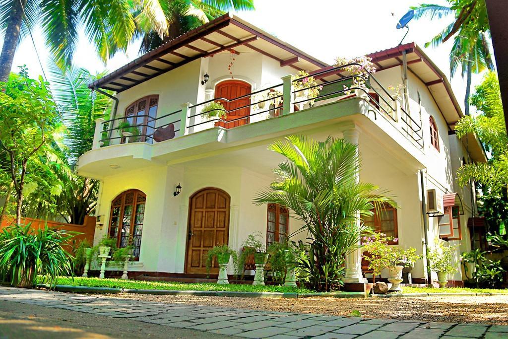 Holiday Nest Bed & Breakfast Wadduwa Kültér fotó
